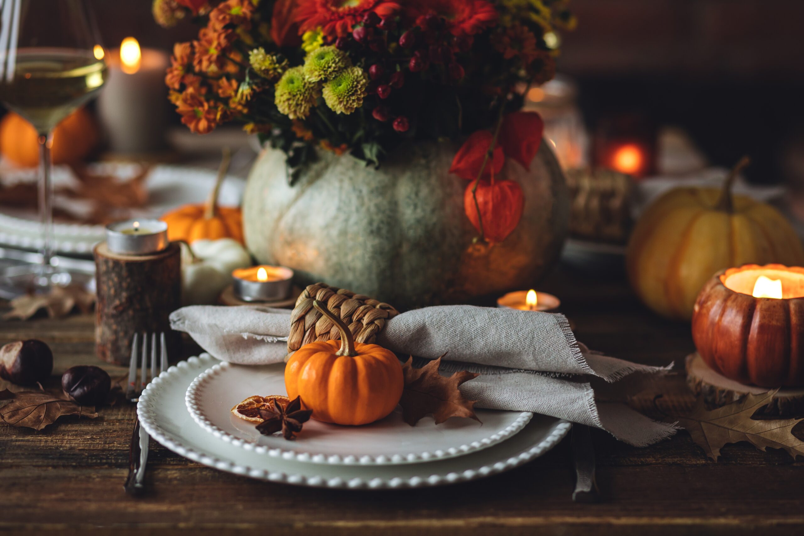 Cozy,Festive,Holiday,Table,Decor,For,Home,Family,Thanksgiving,Dinner.